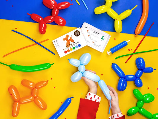 Balony modeliny 130cm z pompką, mix (1 op. / 30 szt.)