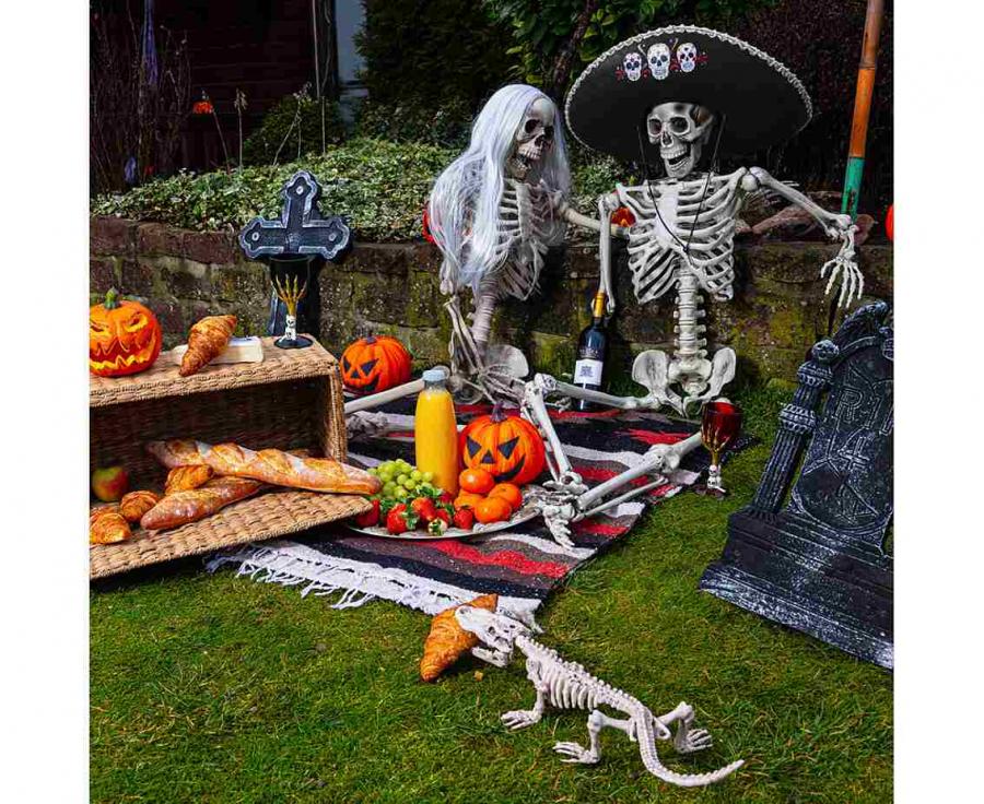 Dekoracja Nagrobek z czaszką 50x30cm